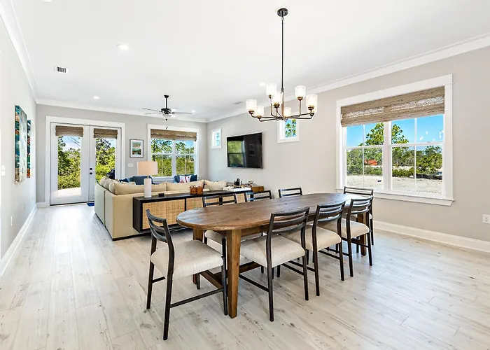 Whiskey Sands - Luxury By Gulf State Park, Great Views, Walk To Beach And Restaurants, Beautiful Pool, Fenced Yard!
